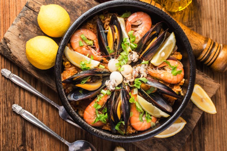 tasty-spanish-paella-with-seafood